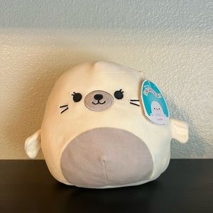 Squishmallows - Lucille 8”